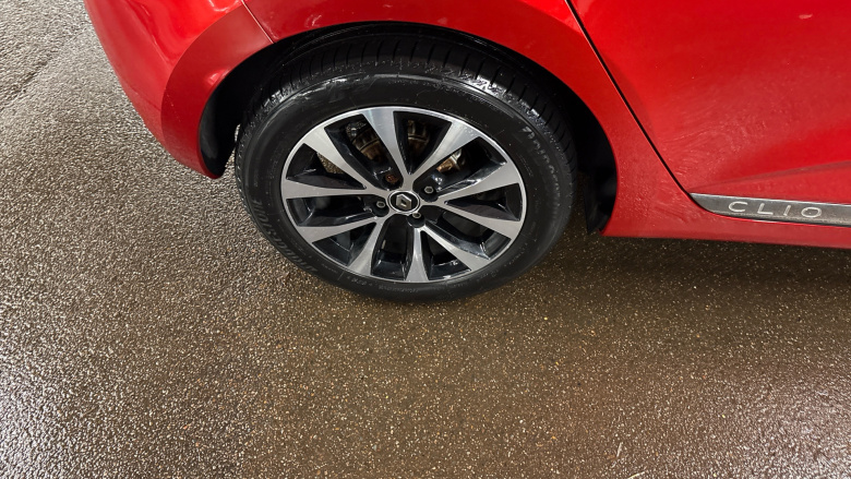 Renault Clio 1.0 TCe 100 Iconic 5dr Petrol Hatchback